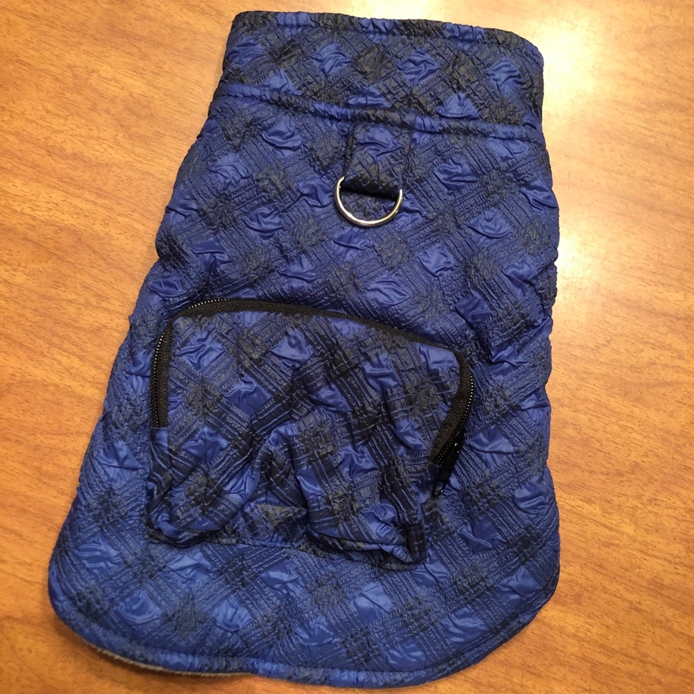 Warm parka for puppies